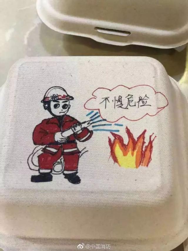 各地众多爱心人士给消防员点餐，消防员：盒子都舍不得扔！